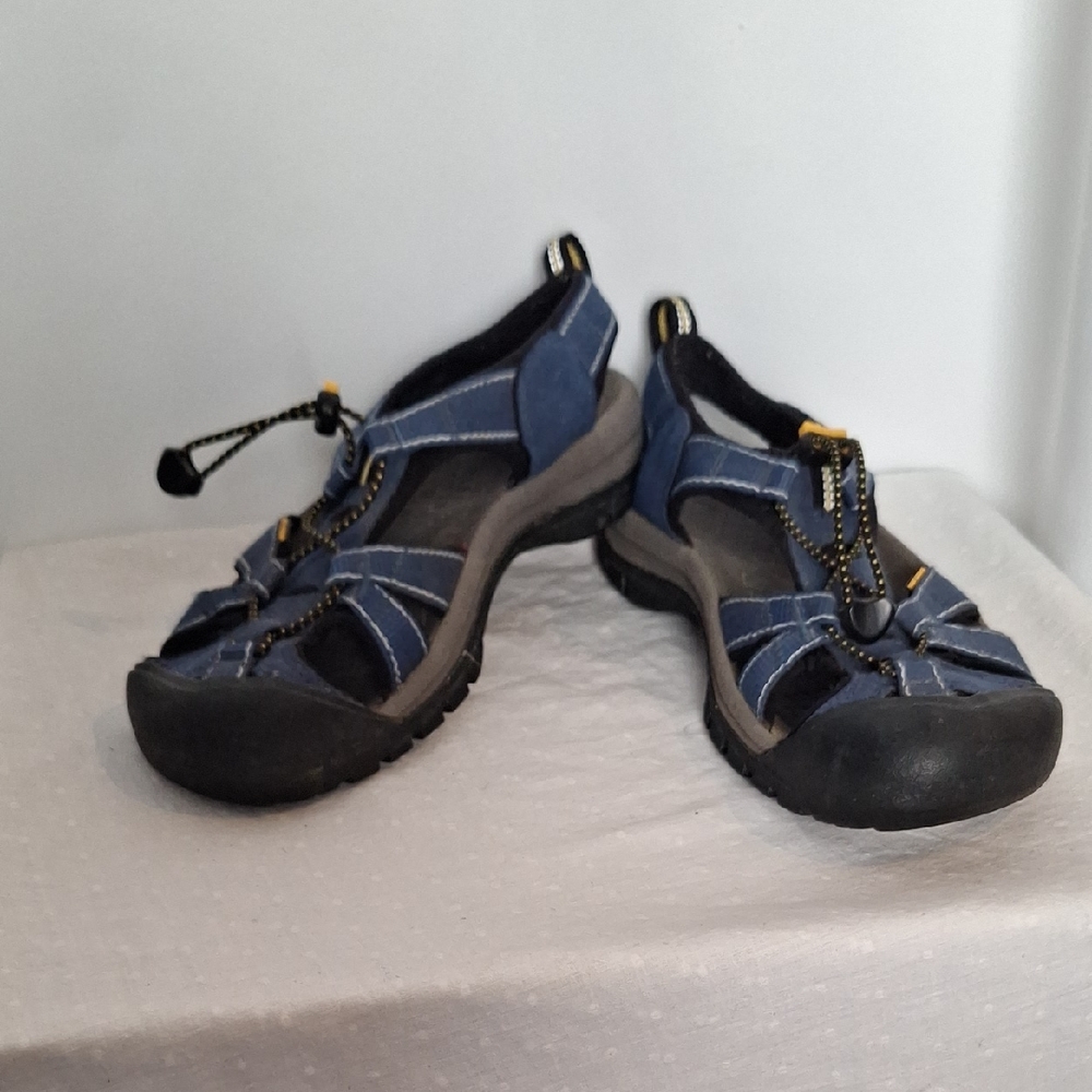 Keen Venice Women's Blue Outdoor/ Water Sandals Size 7.5